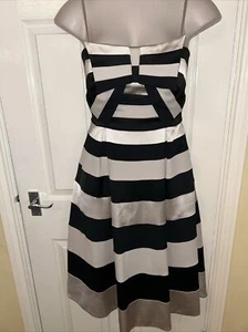 12 Passform und Flair beige & schwarz gestreiftes Cocktailkleid von Karen Millen - Bild 1 von 9