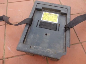 BREAKING ~ PRE-LOVED EARLY MOTOCADDY ELECTRIC GOLF TROLLEY ~ BATTERY BOX ONLY - Picture 1 of 7
