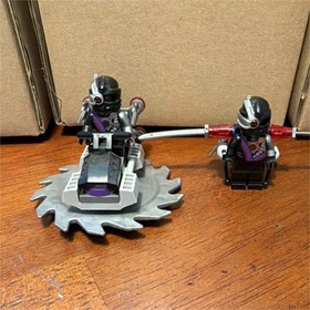 LEGO Ninjago Nindroid Warrior Minifigures with Accessories 70727