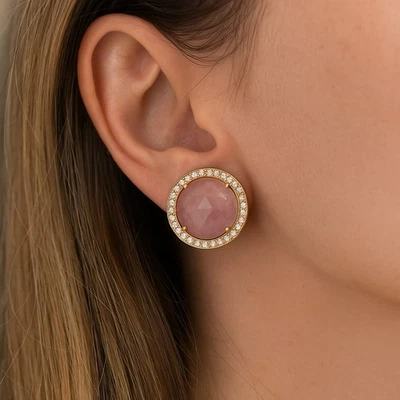 Pendientes de clip redondos de oro rosa de 18 quilates con diamantes ópalo rosa firmados por joyeros de Londres Foto 1 de 4