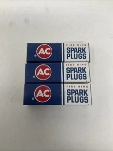 NOS FIRE Ring  AC 44S Green Ring Spark Plugs Set Of 3 - Picture 1 of 5
