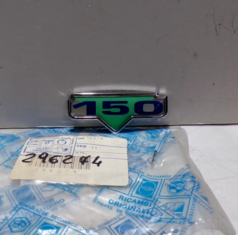 TARGHETTA "150" PER PIAGGIO SKIPPER 150 (296274) - Immagine 1 di 1
