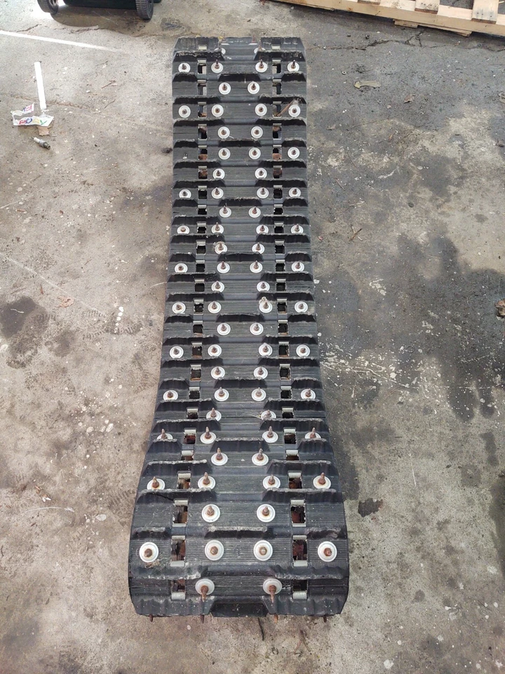  Ski Doo REV 2007 X 144 X 2,52 X 16 PISTA 800 RENEGADE 06 RW5244 Foto 1 de 4