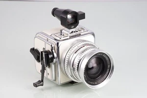 PREMIUM CLASSIC CHROME HASSELBLAD 500 SWC BIOGON 38mm A12 + Finder PEARL - Imagen 1 de 11