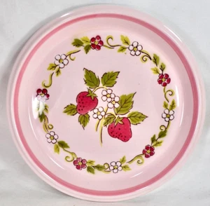 Mikasa Berry Patch Salad Plate Country Store C6101 Strawberries Stoneware - Picture 1 of 4