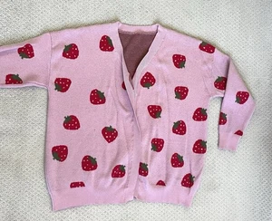 Cárdigan Rosa Fresa XXL Estampado de Frutas Suéter Tejido Lindo Dulce Acogedor Top Usado en Excelente Condición - Imagen 1 de 11
