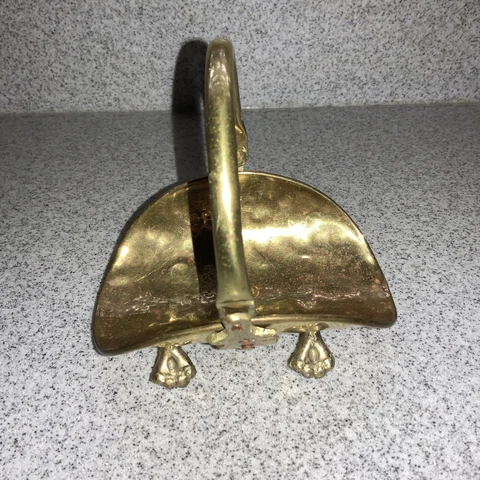 VTG Miniature Hammered Brass Fireplace Log Holder Basket Carrier  5”x5”x3.5” GUC Cover