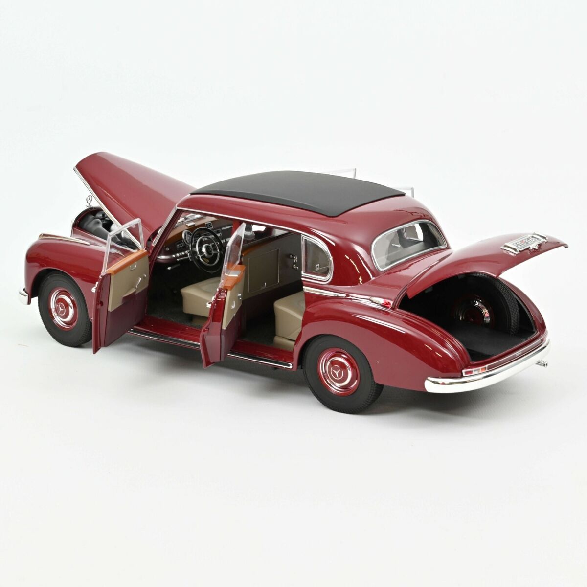 NOREV Mercedes-Benz 1:18 Contemporary Manufacture Diecast NOREV Mercedes-Benz 1:18 Contemporary Manufacture Diecast
