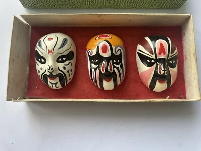 Juego de 3 piezas de máscaras de maquillaje facial vintage de óperas Kabuki de óperas de Beijing Foto 1 de 4