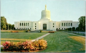 The State Capitol Building, Salem, Oregon Postcard - Picture 1 of 2