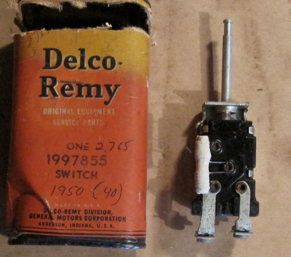 Interruptor de lámparas del panel de instrumentos ~ Buick 1950 ~ pieza GM # 1997855 Foto 1 de 1