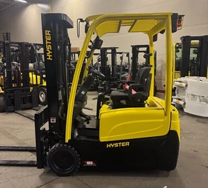 2021 Hyster J35XNT 3500 LB 3 Stage Mast Electric SS/FP Forklift 1428 Hours - Picture 1 of 14