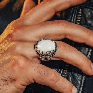 Anillo de plata de ley 925 hecho a mano turco con piedras preciosas de madreperla para hombre - Imagen 1 de 4