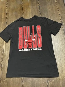 Chicago Bulls NBA Official Merch Graphic T-Shirt Black Size Small Basketball Tee - Picture 1 of 7