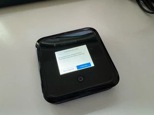 Netgear Nighthawk M5 MR5200 -- WiFi 6 Mobile Router / Hotspot -- 5G / 4G LTE - Afbeelding 1 van 2