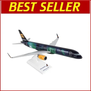 Stunning Icelandair Hekla Aurora 1/150 Scale Model - Perfect Gift for Collectors - Picture 1 of 9