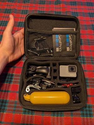 GoPro HERO7 White Camera - Great Condition - 128 GB SD Card + Accessories - Image 1 of 4