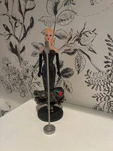 Danbury Mint 1993 - Barbie Figurine Collection - Solo in the Spotlight - Picture 1 of 7