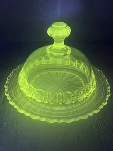 Antike Mangangan Glas gewellter Rand Starburst 6,75”x 4,5” gewölbte Käseschale - Bild 1 von 15