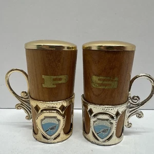 VTG Wooden Salt And Pepper Shaker Tennessee Soviner  - Picture 1 of 2