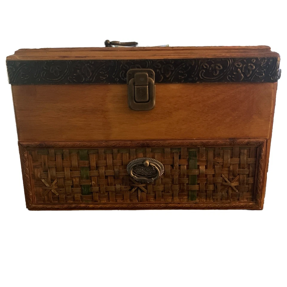 12,5 X 8,5 маленький сундук с ящиком красная подкладка совершенно новый от закрытия бизнеса - Изображение 1 из 4