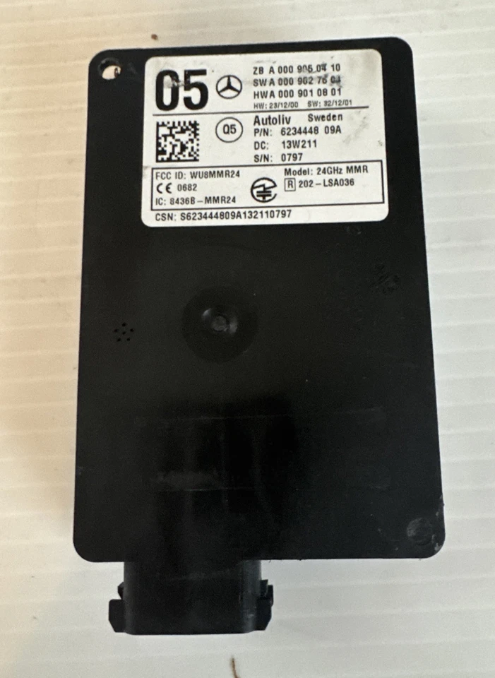 2012 - 2016 Mercedes-Benz E 350 слепых зон радар датчик 000-905-04-10 OEM K0170 - Изображение 1 из 4