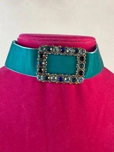 HEIDi DAUS “Captivating Coquette" Crystal Accented Velvet Choker Necklace - Picture 1 of 12