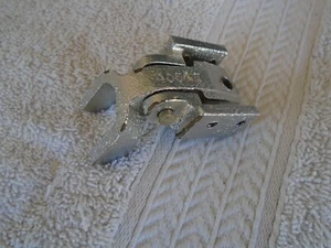 VINTAGE SLINGERLAND BELL CRANK BRACKET & RIVET PIN TIMPANI KETTLE DRUM PART-MINT - Picture 1 of 5