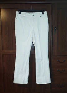 Chico's Platinum Charm Jeans Sz 2 (12) Short White Bootcut Stretch Excellent!! - Picture 1 of 10
