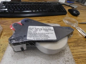 Brady Worldwide Cat #: 2-8255-00.  Black on White B580 Dispener.  NOS - Picture 1 of 2