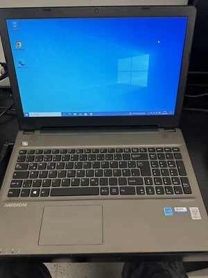 Medion Akoya E6416 15,6 Zoll (Intel Core i3-5010U 5.Gen., 120GB SSD,4GB RAM - Bild 1 von 4