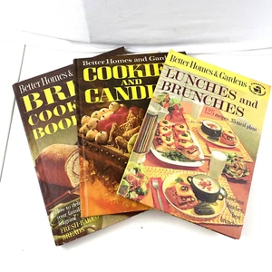 Lot of 3 Vintage 1963 & 1966 BETTER HOMES & GARDENS Cookbooks VINTAGE - Picture 1 of 19