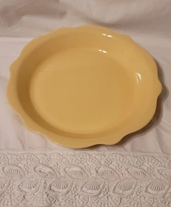 Gail Pittman Hospitality Collection Yellow Pie Plate New 10 3/4" - Picture 1 of 5