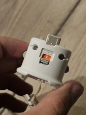 Adaptador Motion Plus Oficial Original Nintendo Wii OEM Motion Plus Blanco RVL-026  Foto 1 de 2