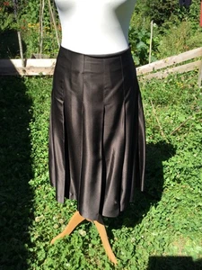 Sophisticated black silk pleated Toast skirt size 12 - Picture 1 of 5