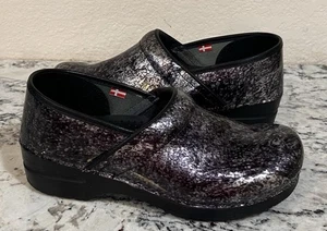 Sanita Mule Clog Pearlized Marble Black Patent Leather GUC Women Size 40 9 - Picture 1 of 18