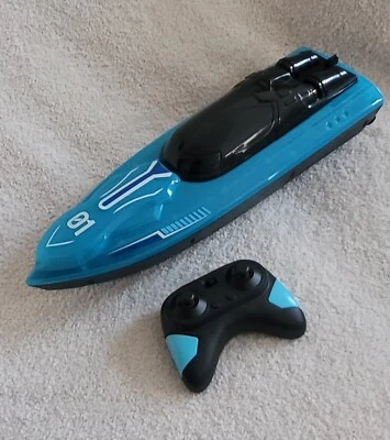 Lancha rápida R/C Foto 1 de 4