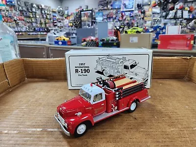 1995 First Gear 1957 Star Enterprise International R-190 Fire Truck 18-1742 - Image 1 of 4