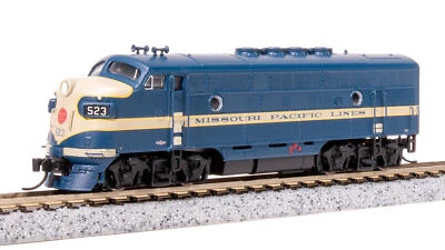 Broadway Limited 7735 N Scale MP EMD F3A Eagle Scheme Diesel Locomotive #524 - Image 1 of 4