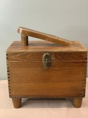 Caja de madera vintage para zapatos de Polonia coleccionable Foto 1 de 4
