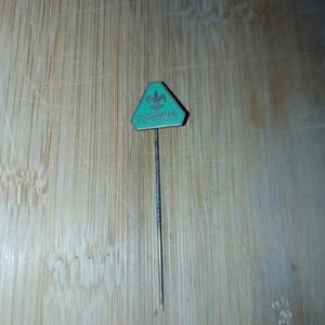 UK Scouting Nobilis Metal Stick Pin Badge Light Green Silver Coloured - Picture 1 of 2
