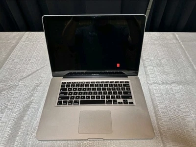 Apple MacBook Pro 15" Mid 2012 i7 2.3GHz Ram A1286 2TB SSD Foto 1 de 4