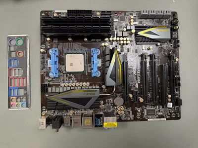 ASRock 990FX Extreme9 AM3+ Motherboard with AMD FD8320FRW8KHK FX-8320 3.5GHZ - Image 1 of 4