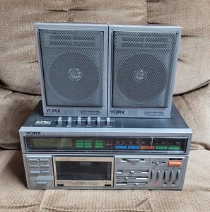 Altavoces de colección YORX M2490A-10 estéreo receptor FM/AM casete grabadora S10 raros - Imagen 1 de 6