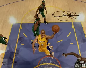 DEREK FISHER LAKERS 5X NBA CHAMPION SIGNED 16X20 LAY UP PHOTO VS CELTICS BAS - Picture 1 of 3