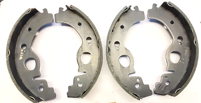 VAZ LADA 2105 2107 12-13-1600 NIVA 1972-up see list BRAKE SHOE KIT 250x51 mm NOS - Image 1 of 4