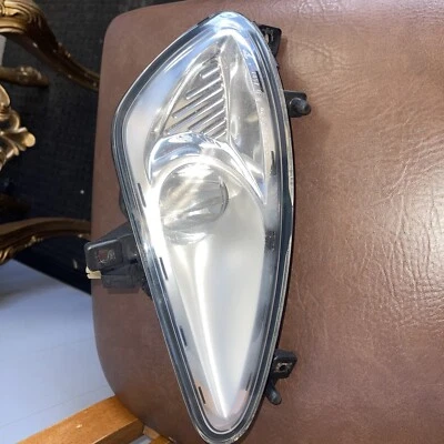07 08 09 Mercedes-Benz S550 Passenger Fog Light RH A2218200256 - Image 1 of 3