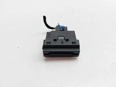 PEUGEOT 3008 P84 MK2 CARD HOLDER TRIM BRACKET 2018 9811980477 - Image 1 of 4