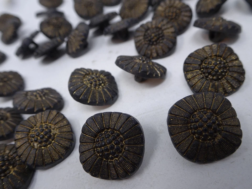 Vintage Gold and Black Rounded Sunburst 3D Shank Buttons 16mm Lot of 13 B125-11 - Image 1 of 4