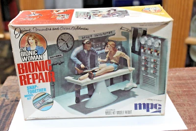 1976 MPC UNASSEMBLED MODEL KIT THE BIONIC WOMAN BIONIC REPAIR IN BOX 1-0610 CLEA - Image 1 of 4